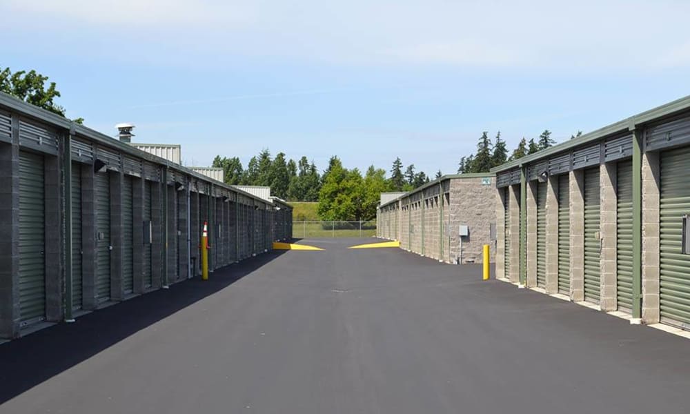 Exterior ground level units at Arm Guard Self Storage is located in Puyallup, Washington.